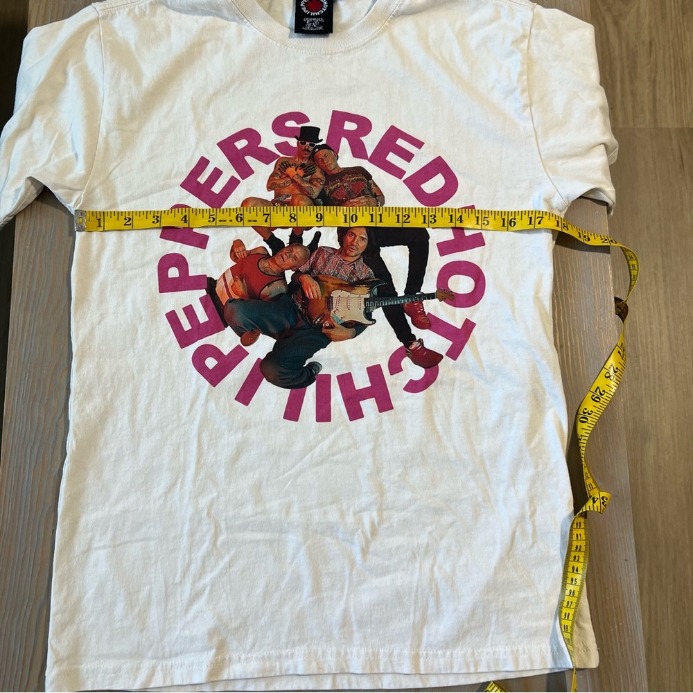 Red Hot Chili Peppers unlimited love world tour 2024 t shirt size small - Picture 4 of 7